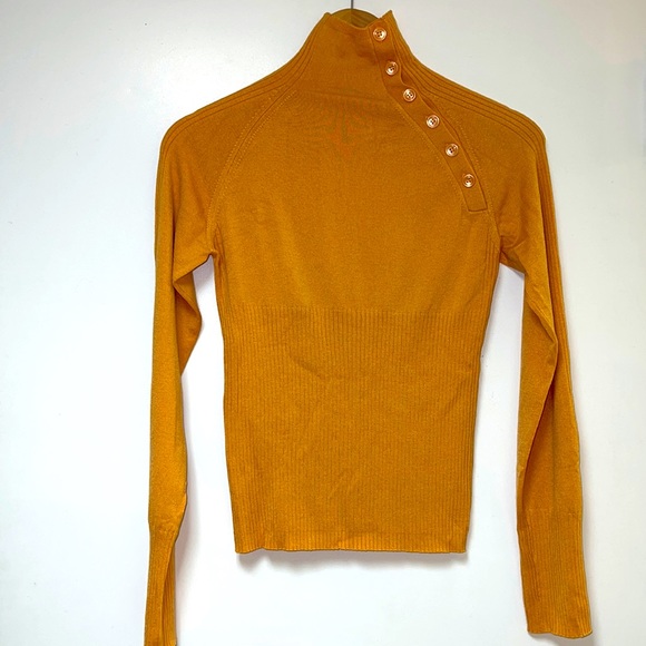 💥TOPS SALE💥 MASKA TURTLENECK SWEATER IN CAMEL - Picture 1 of 7